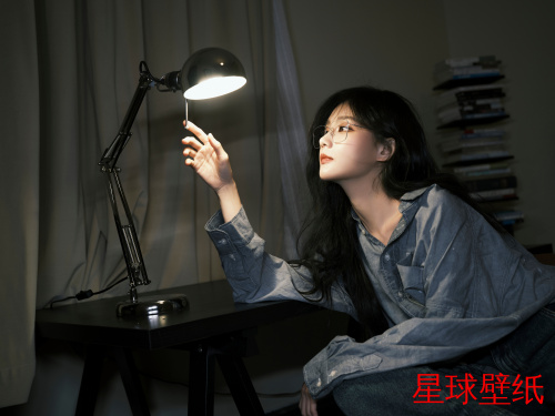 小姐姐高清壁纸下载 小姐姐高清星球壁纸 - 宇宙星空背景